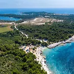 Complex Of Two Aurora-marisol With 2 Pools Only 200m From The For Up To 20 Persons - Wiibuk *